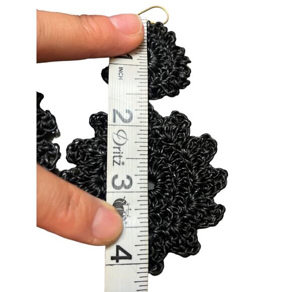 ROLLER RABBIT Macrame Earring Black Hook Crochet Boho Casual NEW - Picture 3 of 3